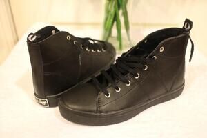 NWOB FRED PERRY BLACK HIGH TOP SNEAKER SHOE SIZE 5 (BOTA1500